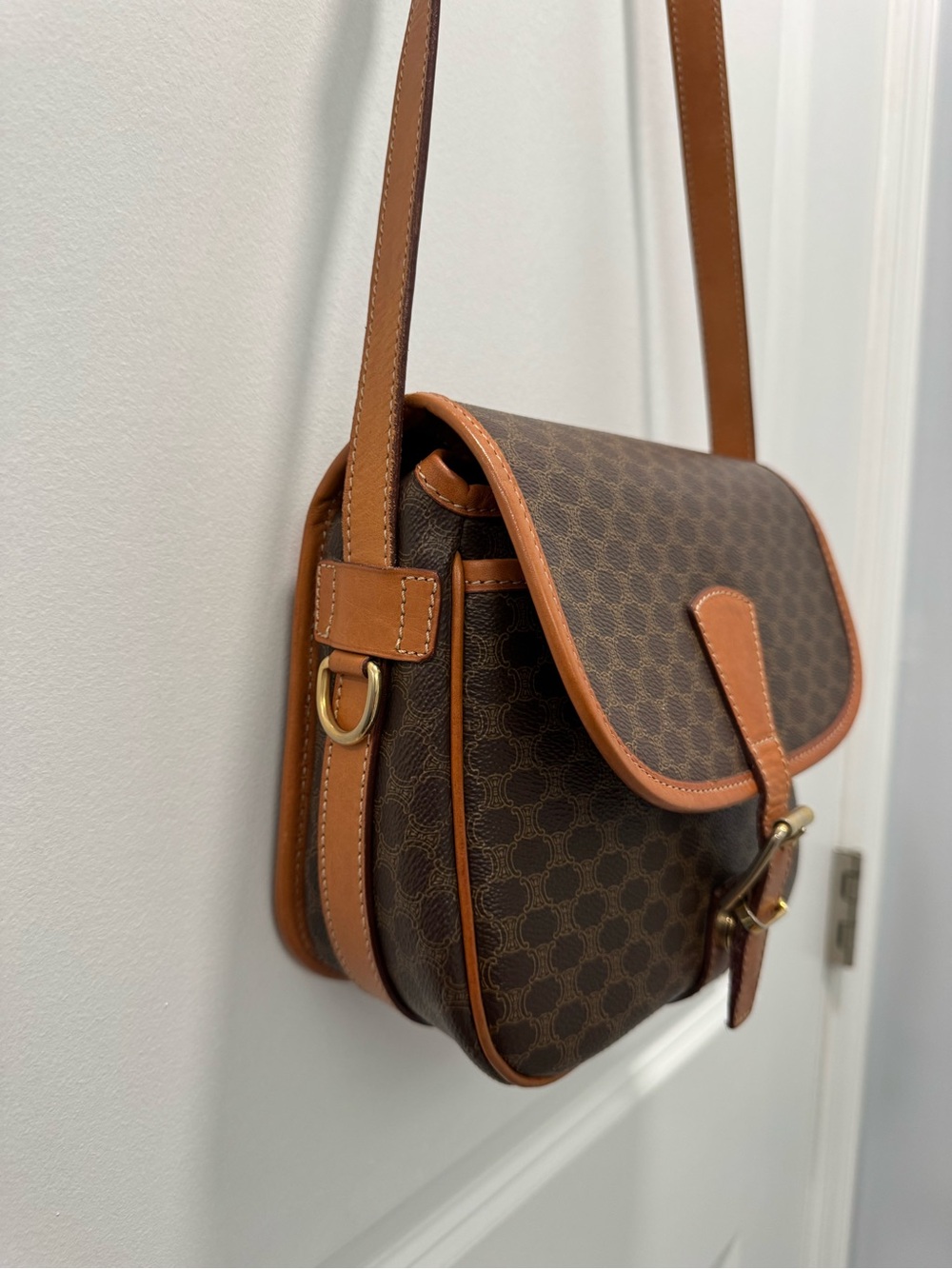 Authentic Vintage CELINE Macadam Canvas Crossbody Bag - Brown (M90) - Picture 2 of 10